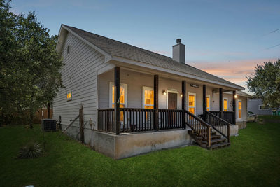 2302 Belaire Dr — photo 2