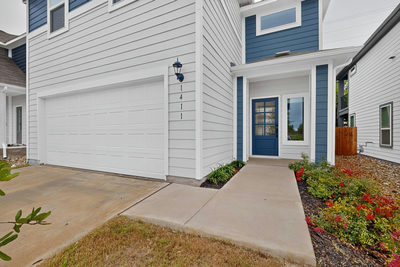 1411 Iberville Dr — photo 2