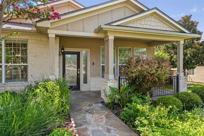 300 Pipe Creek Ln — photo 4