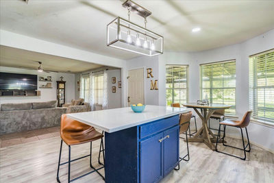 123 Crossroads Dr — photo 2