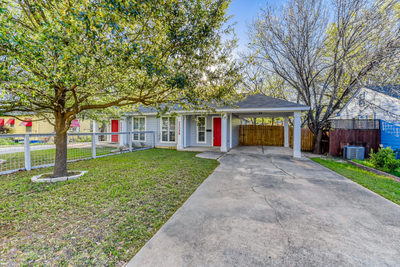 3309 Robinson Ave #B — photo 2
