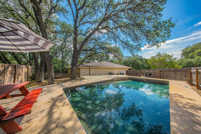 4504 Langtry Ln — photo 2