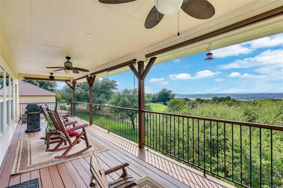5200 Arrowhead Dr — photo 2