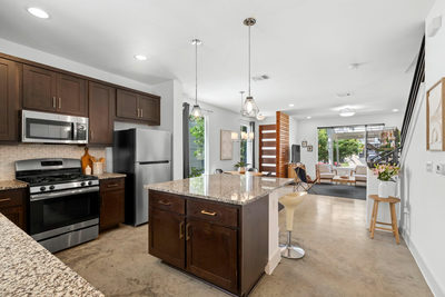 1705B Perez St — photo 3