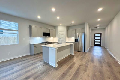 4808 Bridwell — photo 3