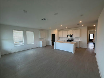 316 Rockies Rd — photo 2