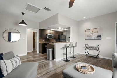 506 W San Antonio St #205 — photo 5