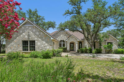 302 Mesa Dr — photo 2
