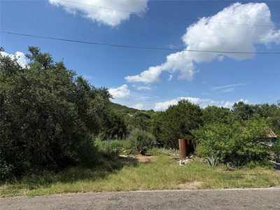 18402 Roundrock Rd — photo 2