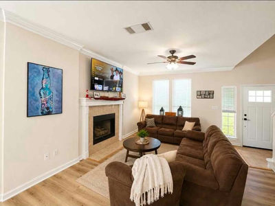 1716 Ramona Cir — photo 2