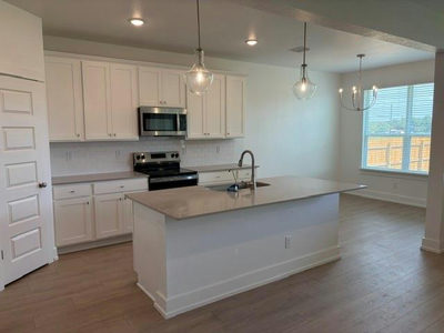 564 Gus Loop — photo 4