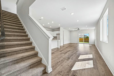 149 Hornet St — photo 5