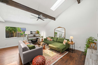2526 Mcgregor Dr — photo 2