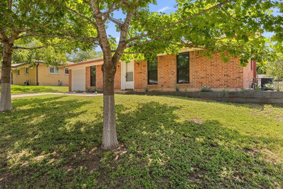 2409 Glen Springs Way — photo 2