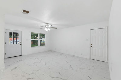 8203 Colony Loop Dr — photo 5