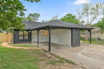 8203 Colony Loop Dr — photo 2