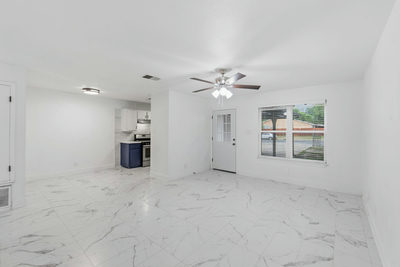 8203 Colony Loop Dr — photo 3