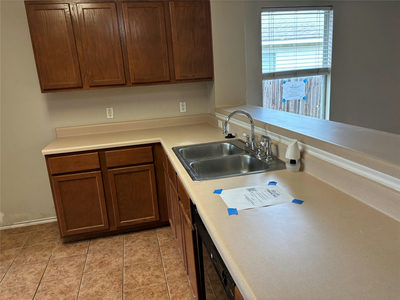 315 Golden Gate Dr — photo 4