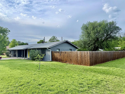 10700 Plains Trl — photo 2