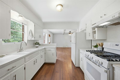11605 N Oaks Dr — photo 4