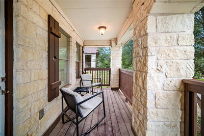 321 Angel Oak St — photo 2