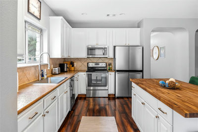321 Angel Oak St — photo 5