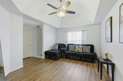 310 Raintree Dr — photo 2