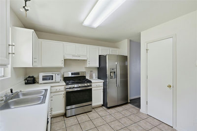 310 Raintree Dr — photo 3