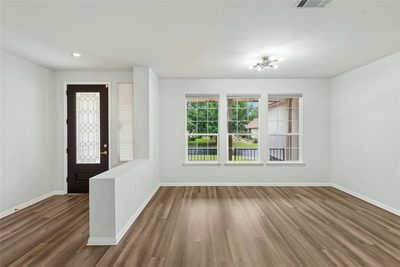 122 Nolan Dr — photo 5
