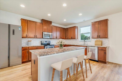 401 Waterleaf Blvd — photo 3