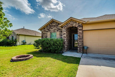 202 Hess Dr — photo 3
