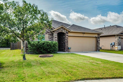202 Hess Dr — photo 2