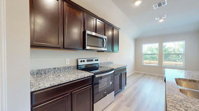 501 Hector Loop — photo 4