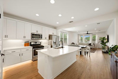 6907 Short Run Ln — photo 4