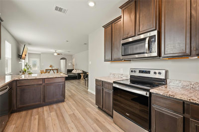 206 Star Spangled Dr — photo 3