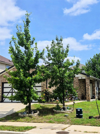 910 Solitude Dr — photo 2