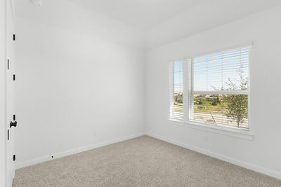 209 West Faulkner St — photo 4