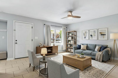 409/411 Lake Creek Cir — photo 4