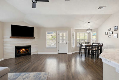 714 Newport Dr — photo 4