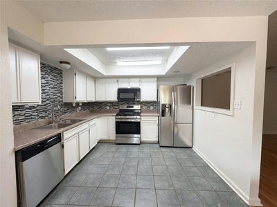 1803 Frontier Trl — photo 2