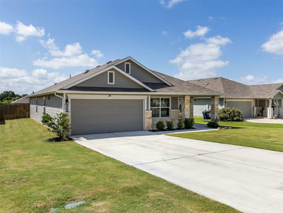 439 Hunter Loop Loop — photo 2
