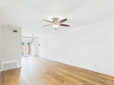 6211 Manor Rd #107 — photo 4