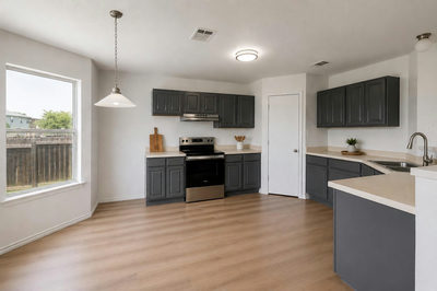 211 Phillips St — photo 3