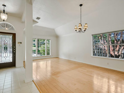10817 Redmond Rd — photo 2