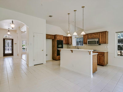 10817 Redmond Rd — photo 3