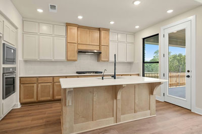 1475 Cypress Paul St — photo 4