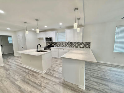 1401 W 7th St — photo 5