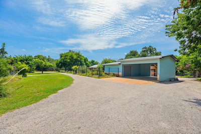 501 Liberty Dr — photo 2