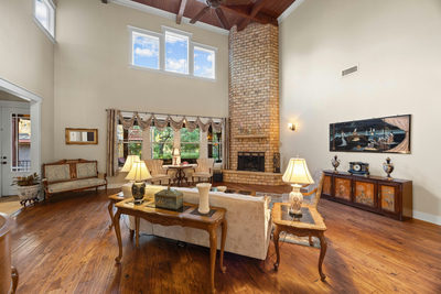 122 Dawana Ln — photo 2