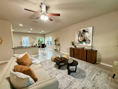 202 Mossycup Dr — photo 2